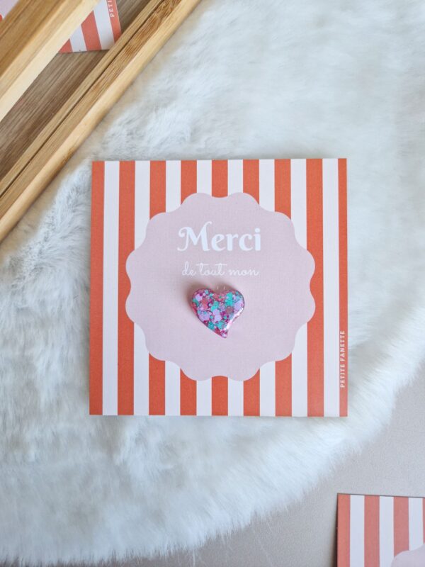 Pin's Coeur camélia
