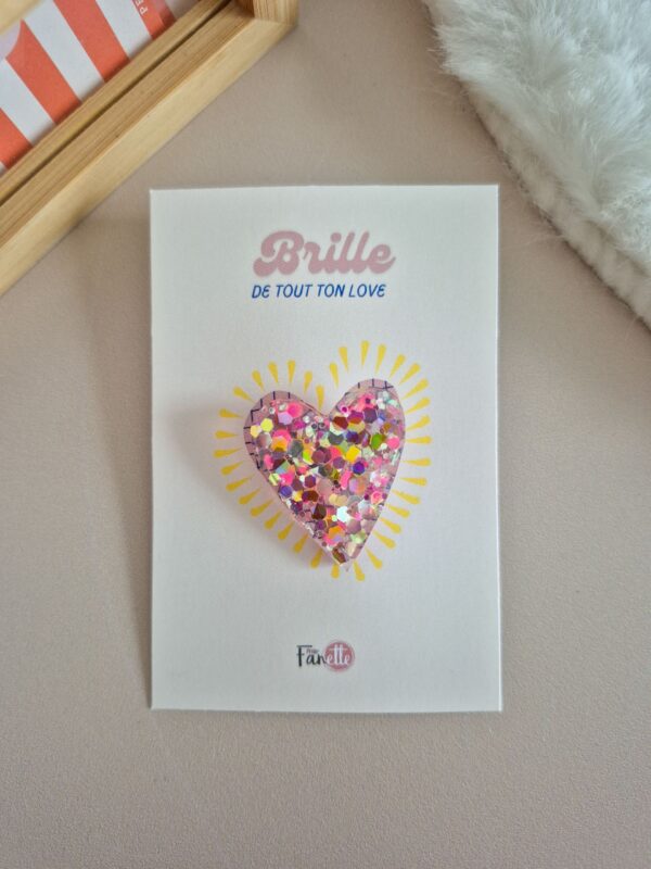 Broche Love Twist