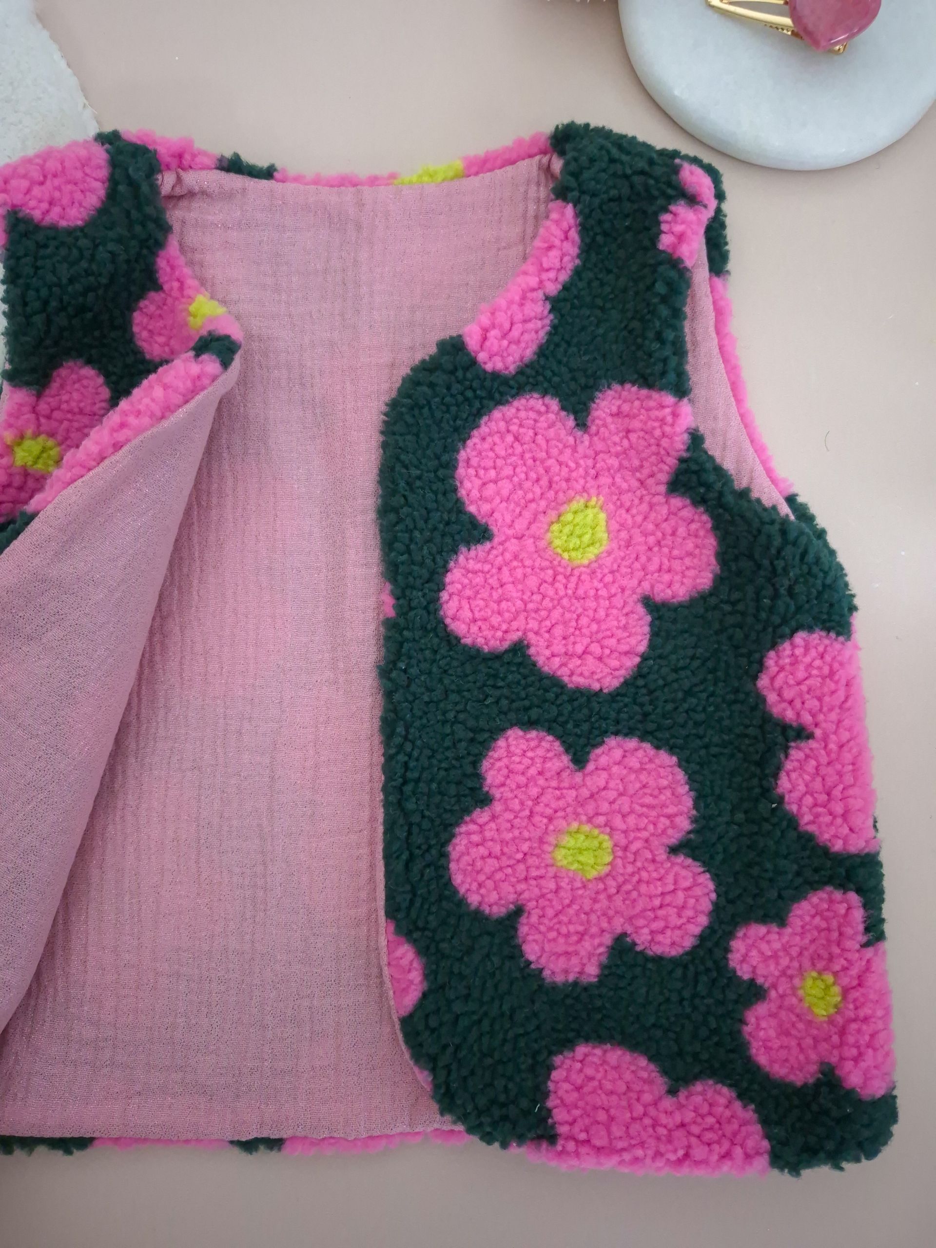 Gilet Fourrure Flowers – Image 2